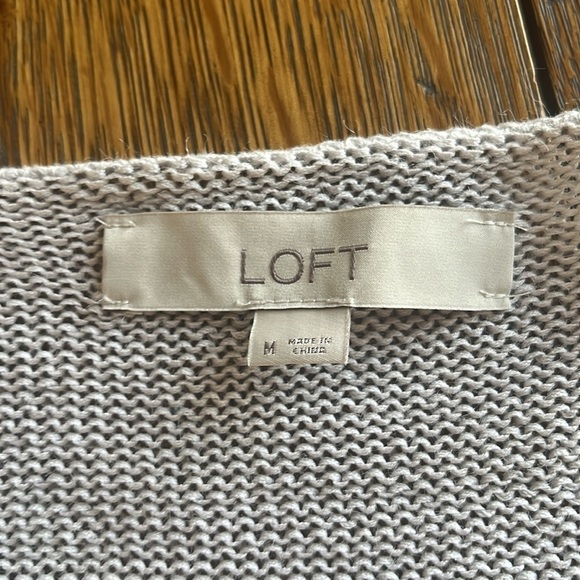 LOFT V Neck Sweater Long Sleeves Lightweight Light Gray Color Size M - Picture 4 of 10